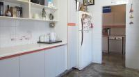 Kitchen - 15 square meters of property in Rangeview
