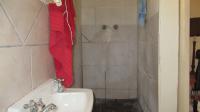 Bathroom 3+ - 4 square meters of property in Rangeview