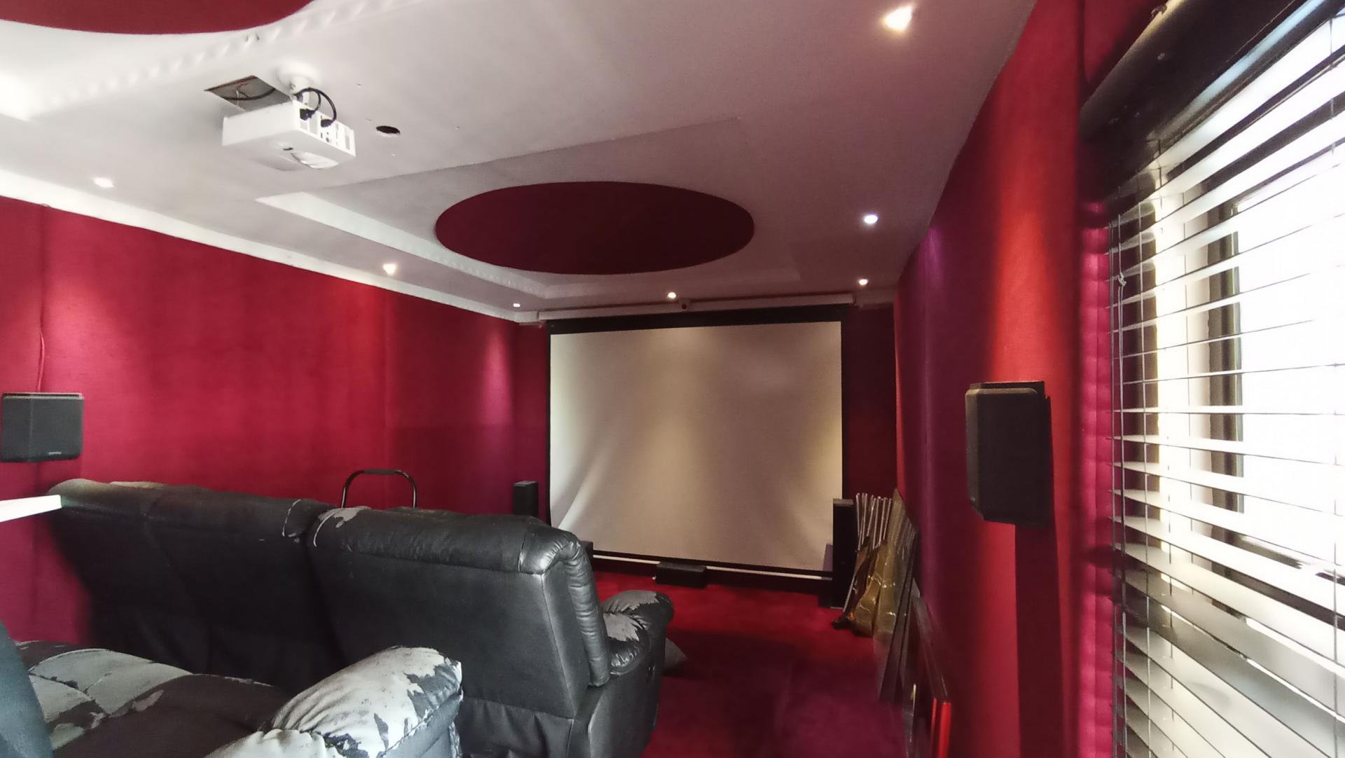 Cinema Room - 34 square meters of property in Cyrildene