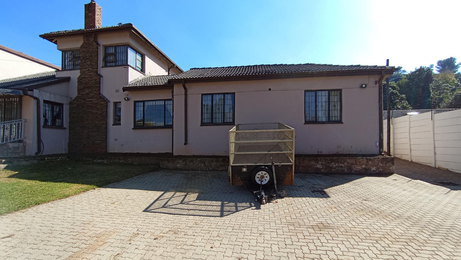 Front View of property in Cyrildene