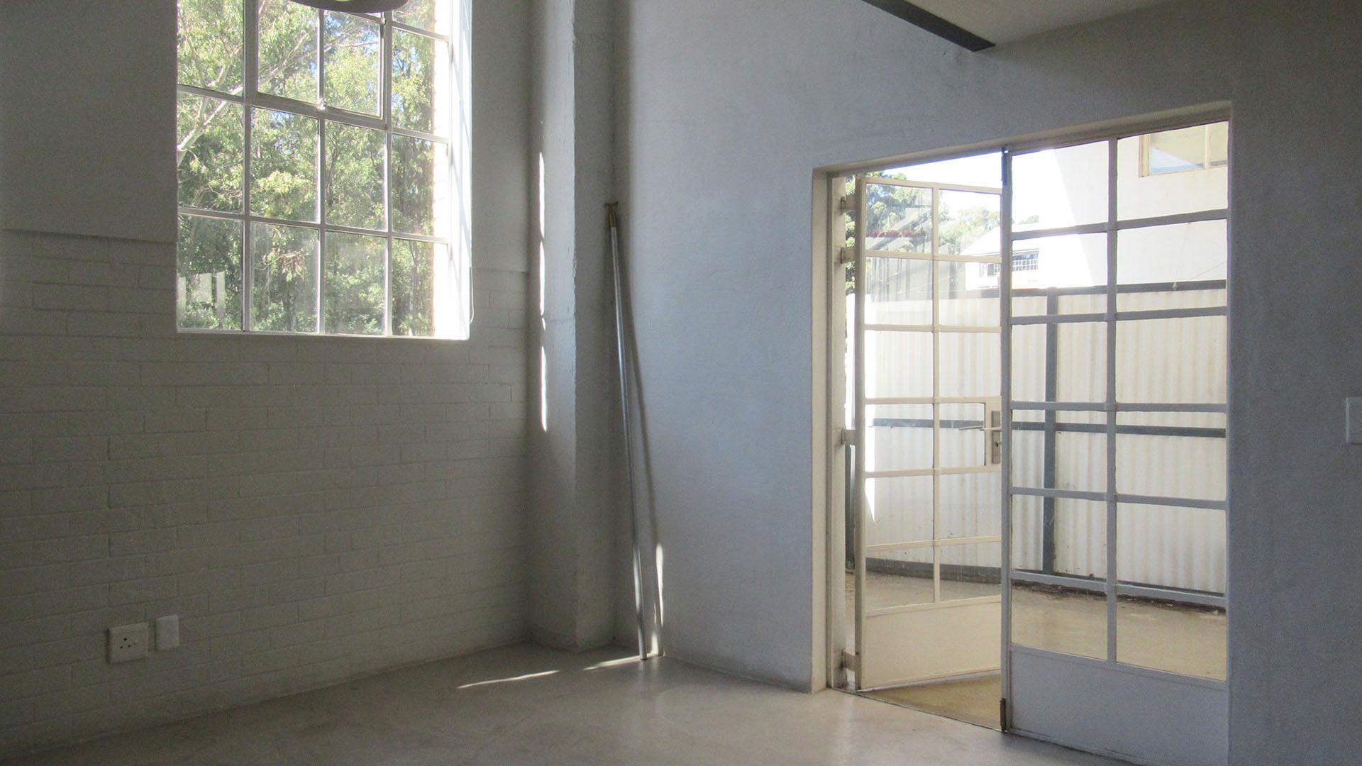 Dining Room - 14 square meters of property in Braamfontein