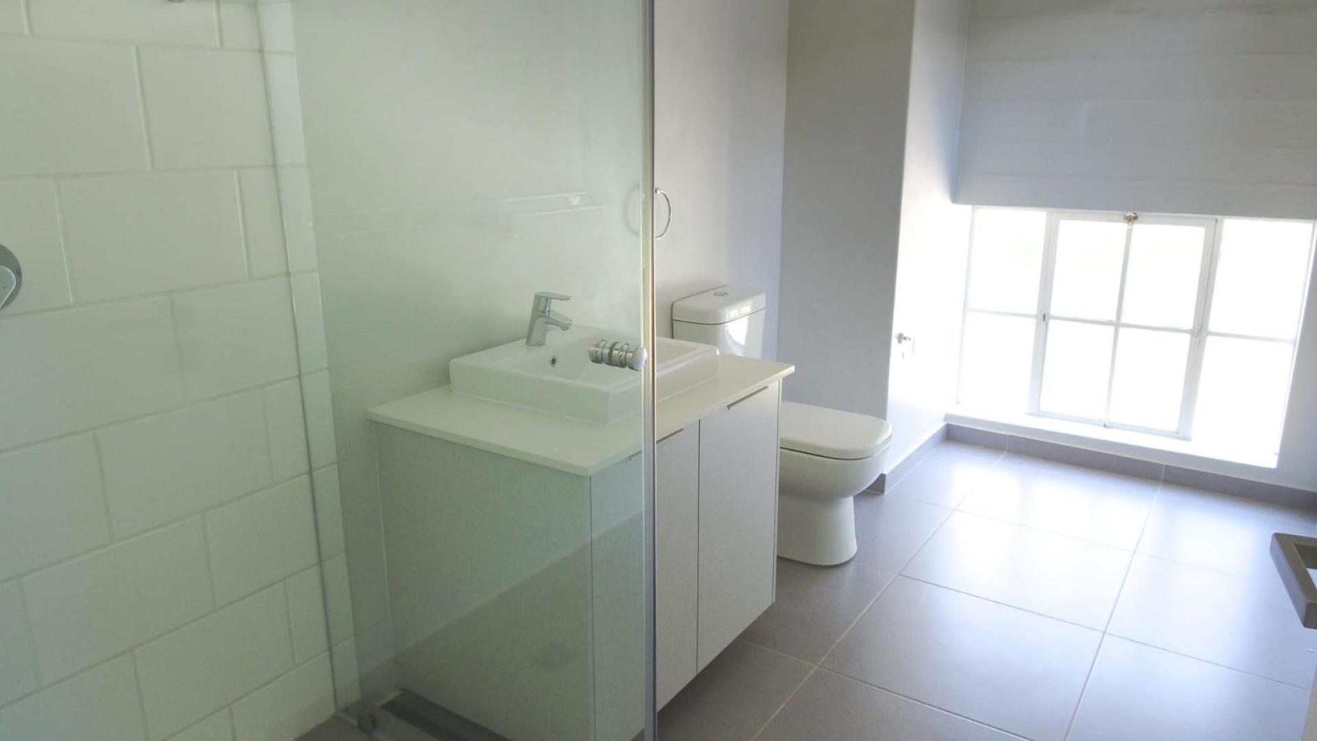 Bathroom 1 - 8 square meters of property in Braamfontein