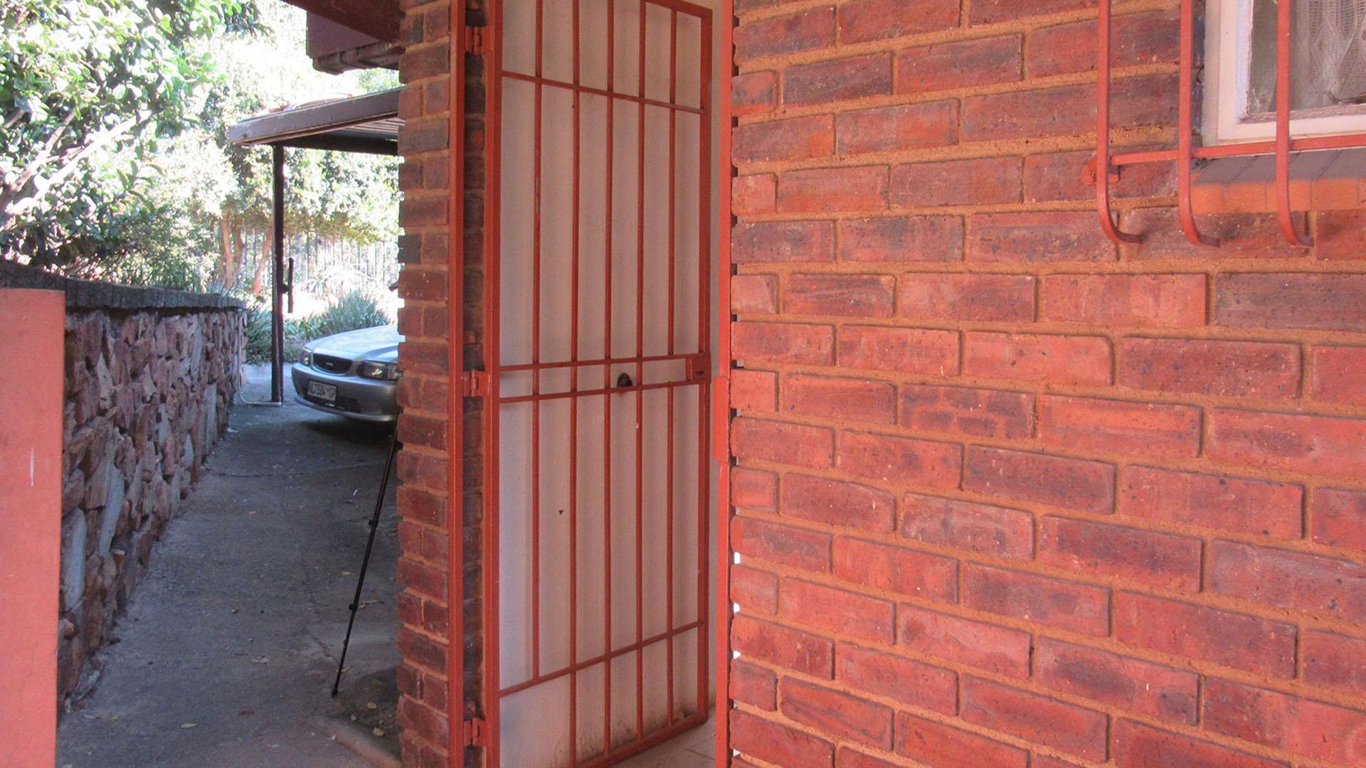 Backyard of property in Kloofendal