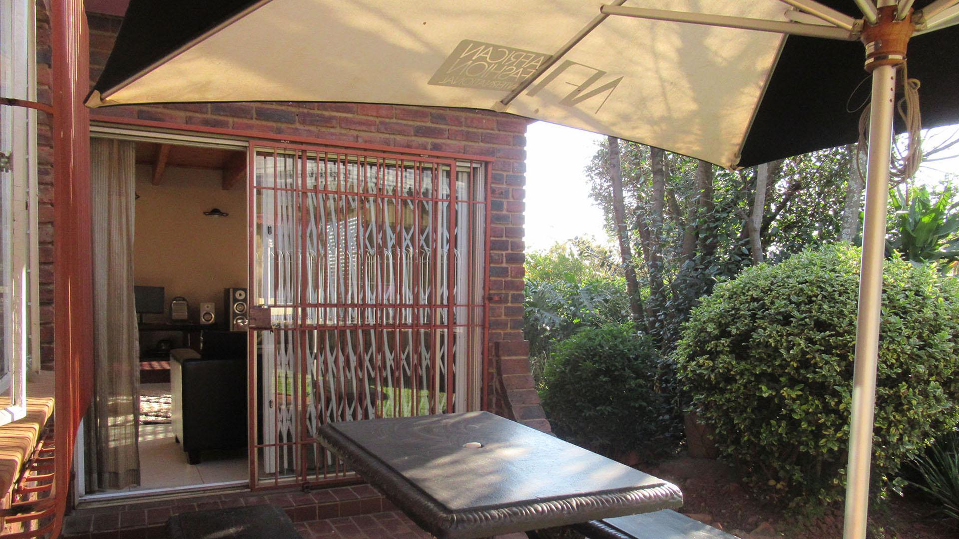 Backyard of property in Kloofendal