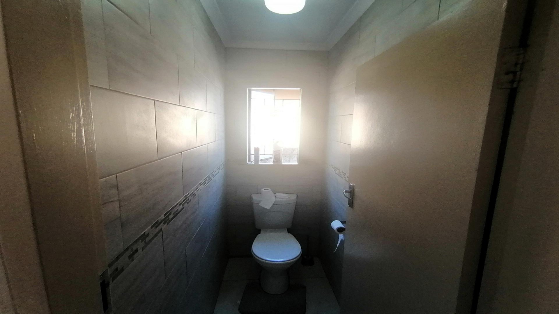 Bathroom 1 of property in Soshanguve East