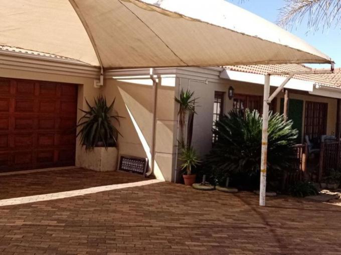 3 Bedroom House for Sale For Sale in Bergsig - Heidelberg - MR677828