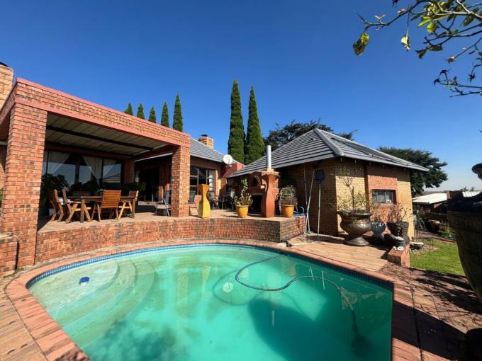 3 Bedroom House for Sale For Sale in Bankenveld - MR677850
