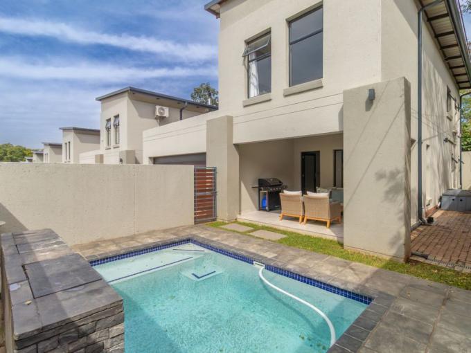 3 Bedroom House for Sale For Sale in Bryanston - MR677861