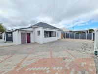  of property in Parow Valley