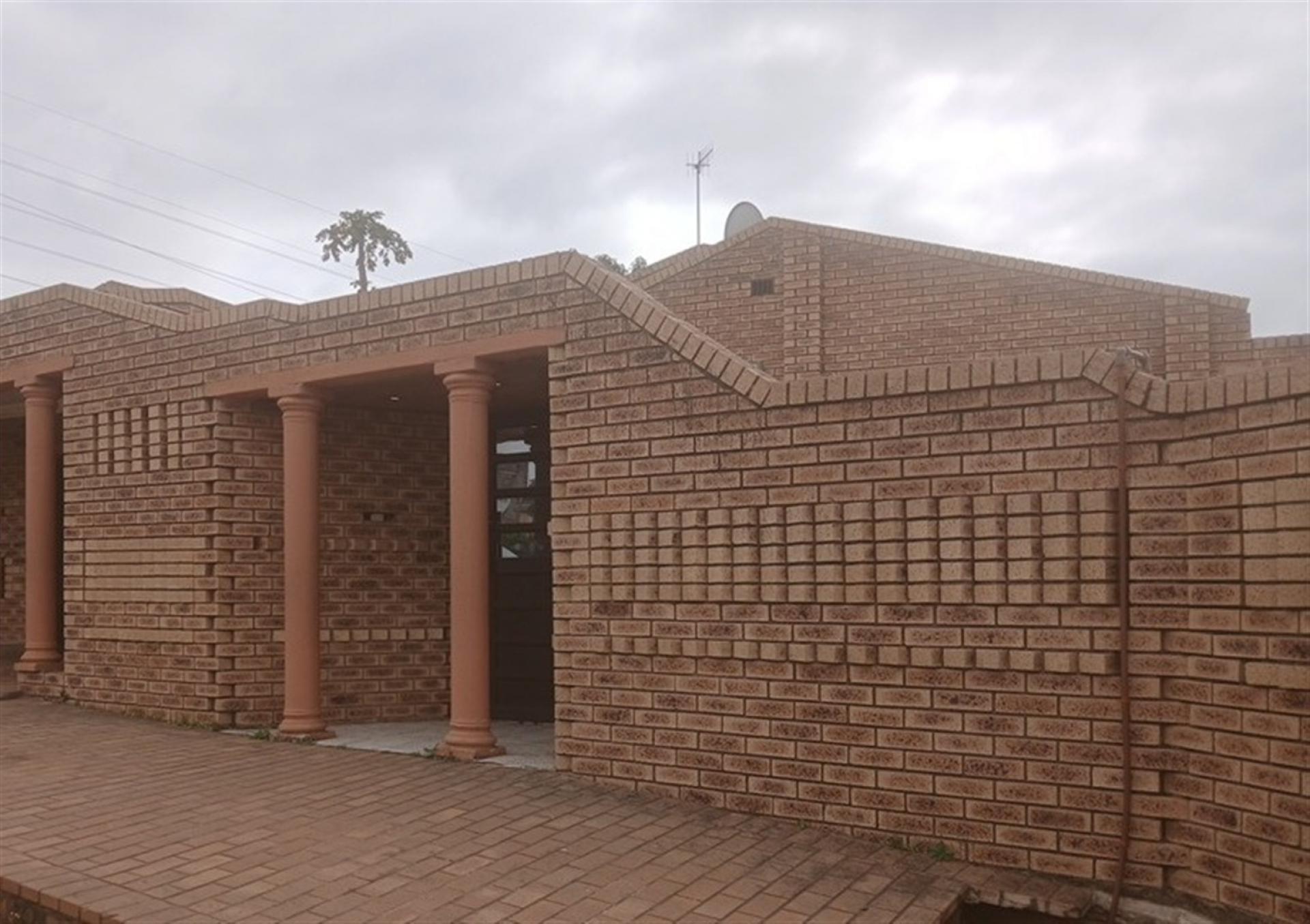 Front View of property in KwaMashu