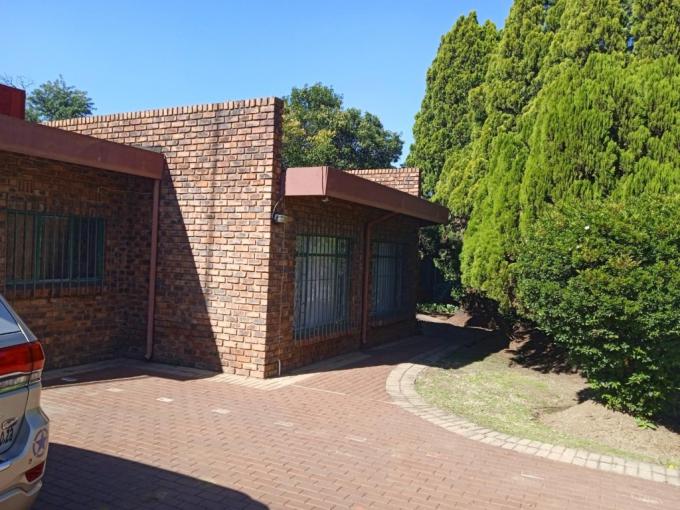 4 Bedroom House for Sale For Sale in Brackenhurst - MR677880