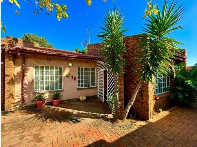 3 Bedroom House for Sale For Sale in Suideroord - MR677883