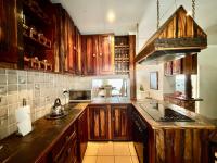  of property in Suideroord