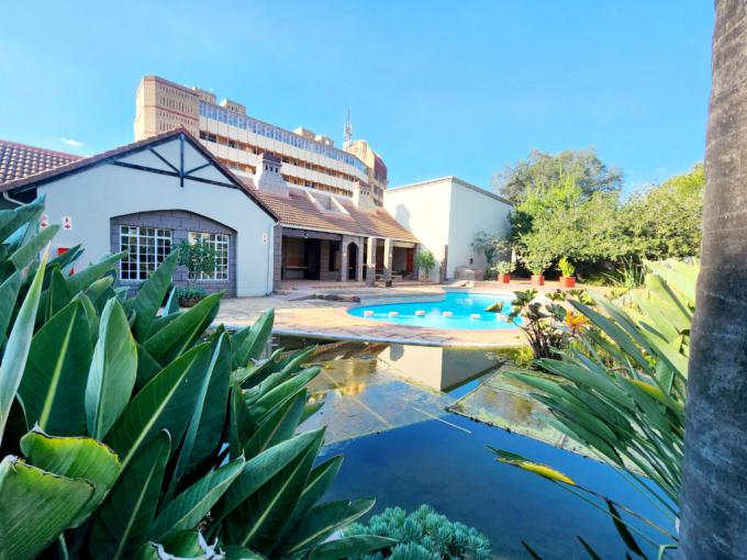 2 Bedroom Simplex to Rent in Faerie Glen - Property to rent - MR677884