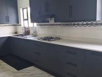  of property in Alan Manor