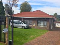  of property in Alan Manor