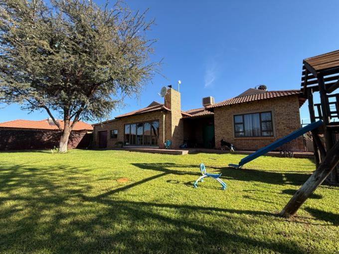 3 Bedroom House for Sale For Sale in Kathu - MR677893