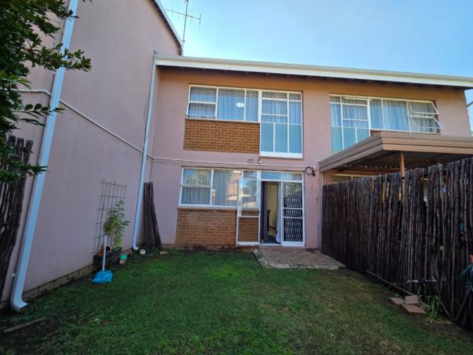 2 Bedroom Simplex for Sale For Sale in Brackenhurst - MR677914