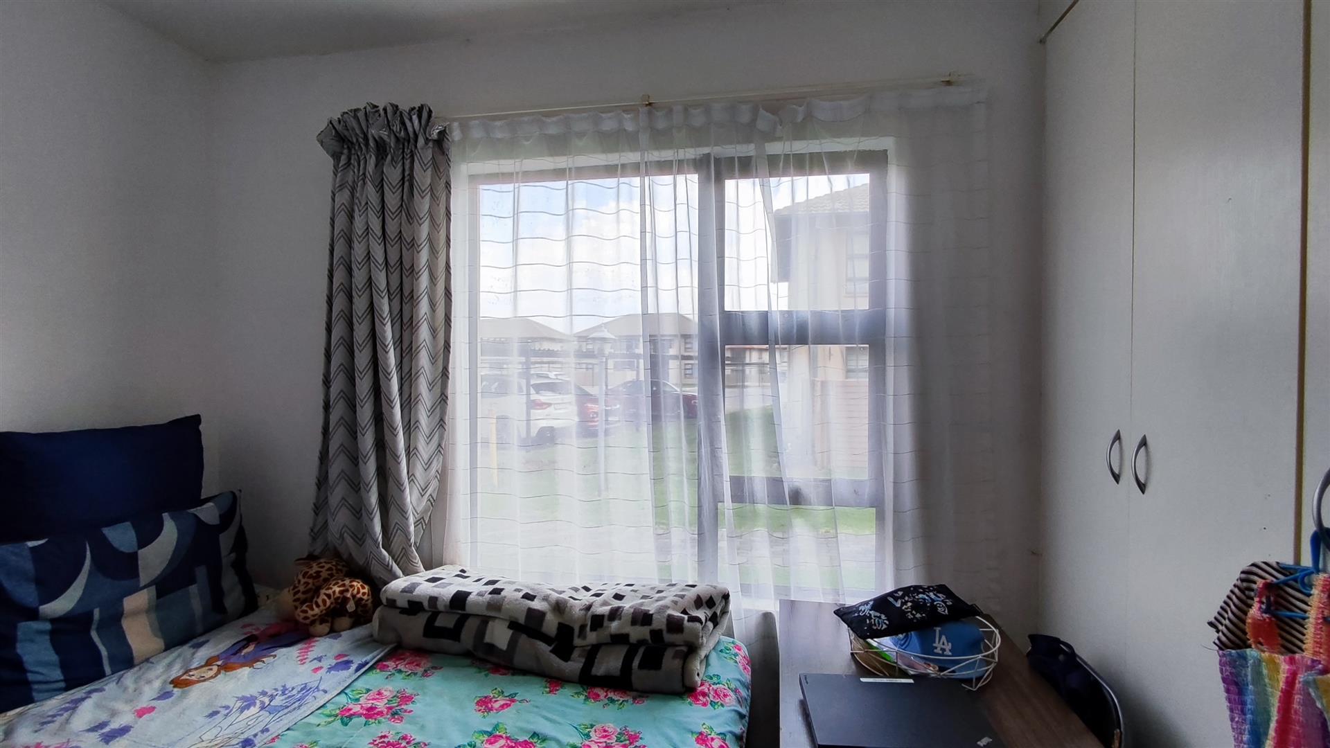 Bed Room 2 - 11 square meters of property in Parkrand