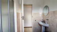 Bathroom 1 - 7 square meters of property in Parkrand