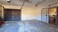 Garage - 34 square meters of property in Doornpoort