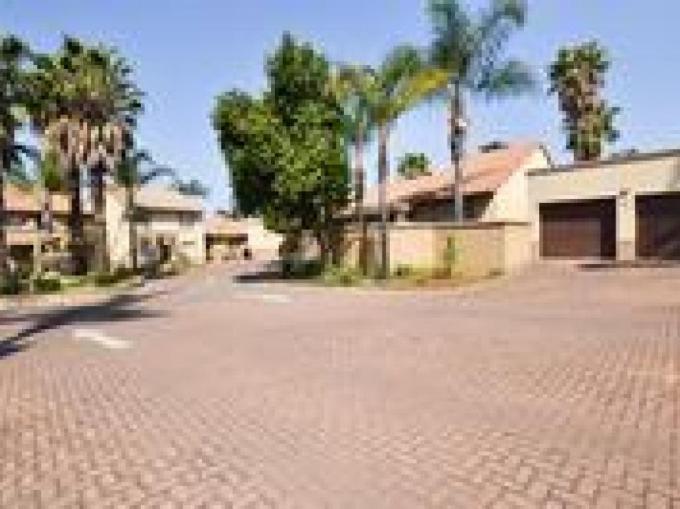 3 Bedroom Simplex for Sale For Sale in Amberfield - MR677978