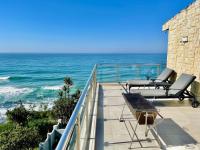  of property in Shakas Rock