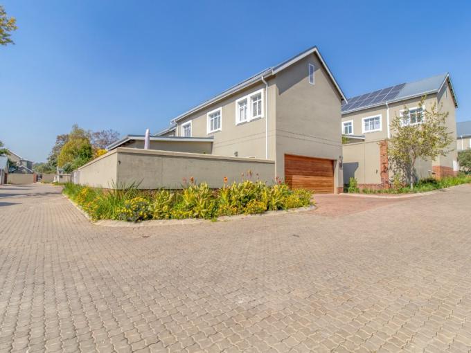 3 Bedroom Simplex for Sale For Sale in Fourways - MR678004