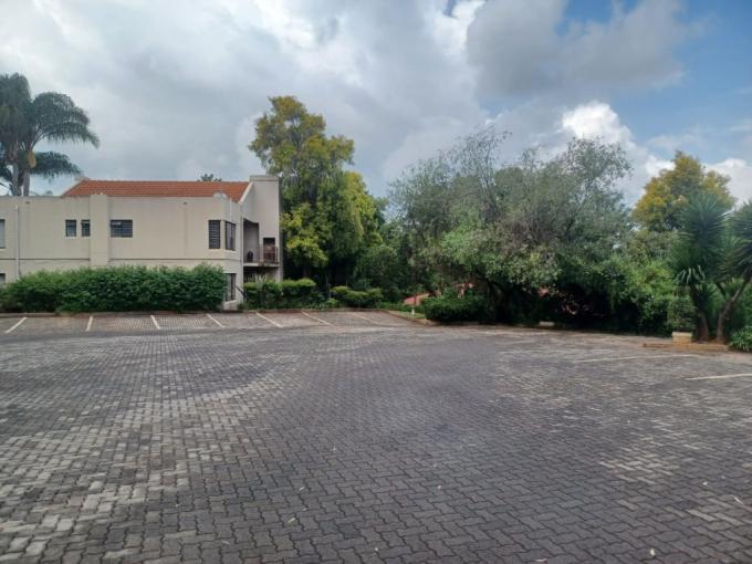 2 Bedroom Simplex for Sale For Sale in Eastwood - MR678006