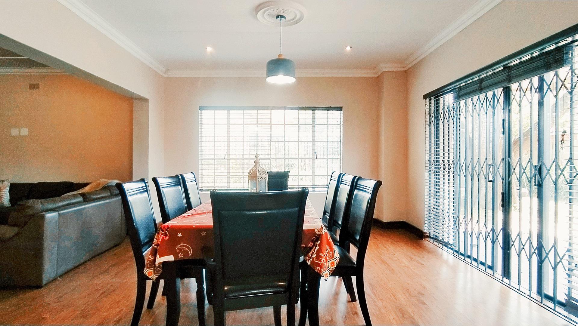 Dining Room of property in Dan Pienaar