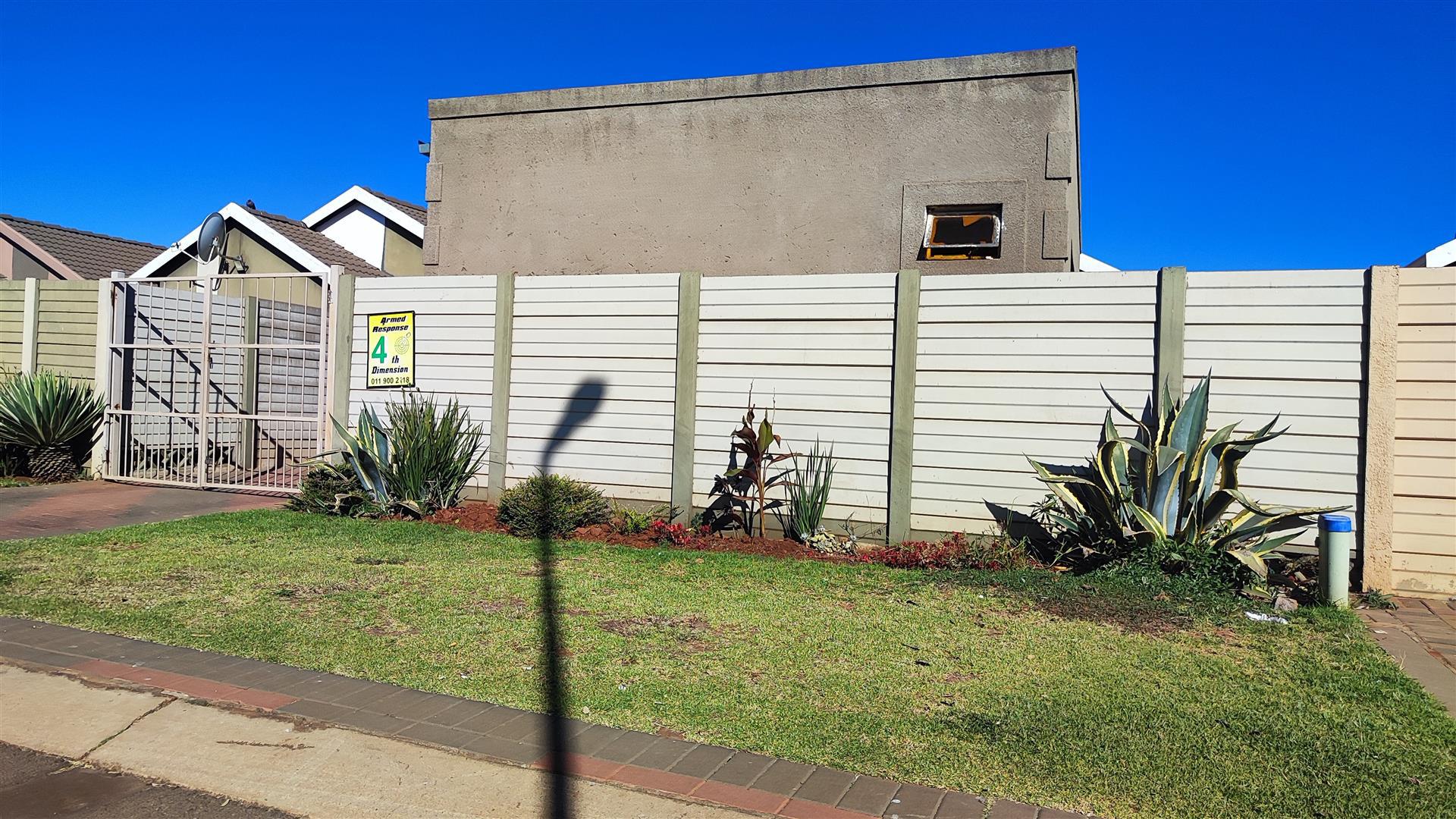 Front View of property in Sky City