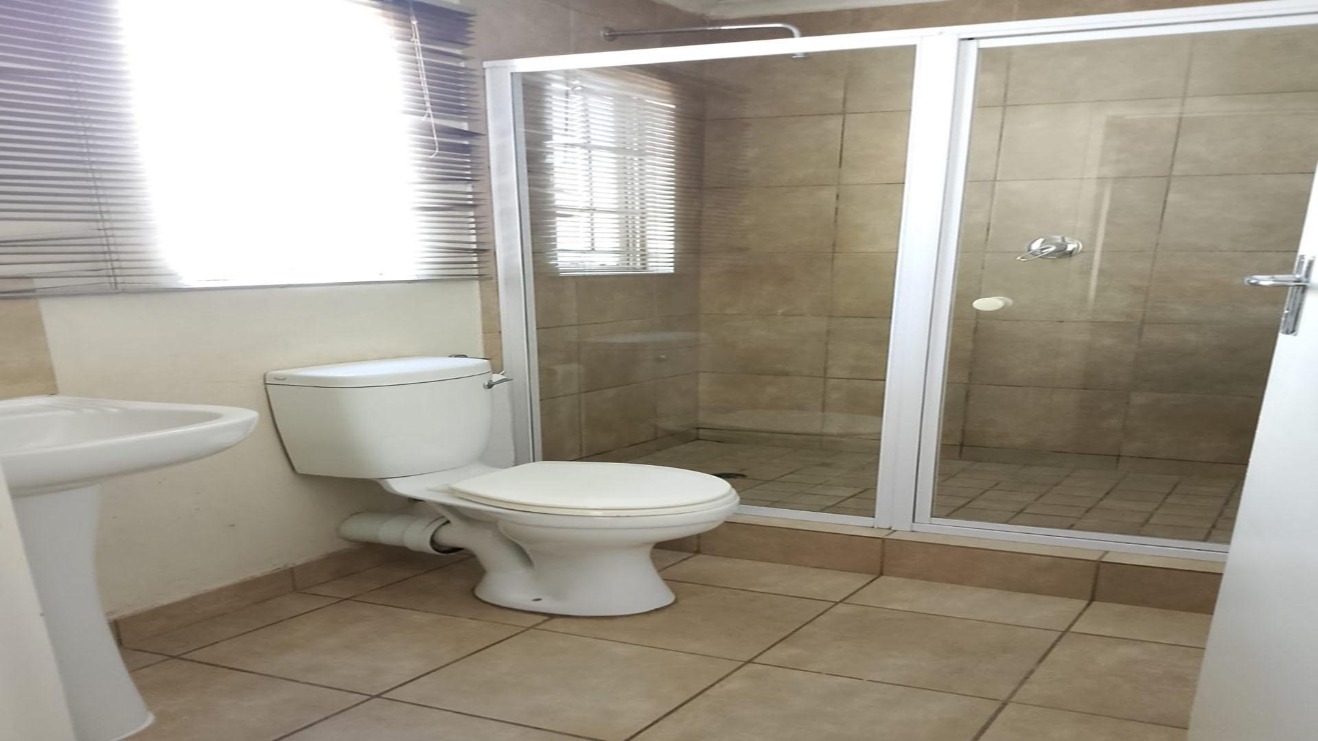 Bathroom 1 of property in Watervalspruit