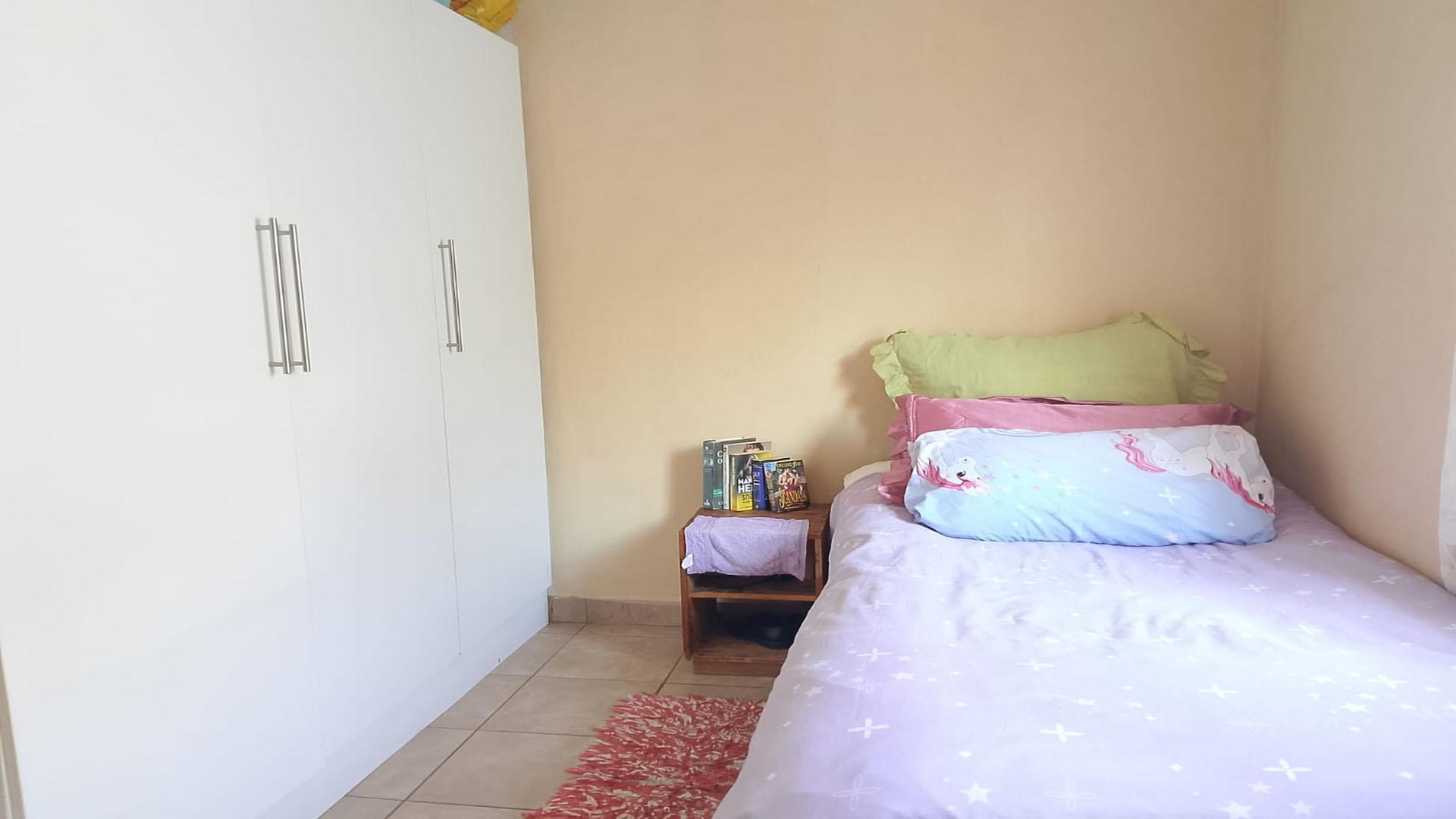 Bed Room 3 of property in Watervalspruit