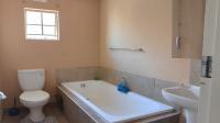 Bathroom 2 of property in Sky City