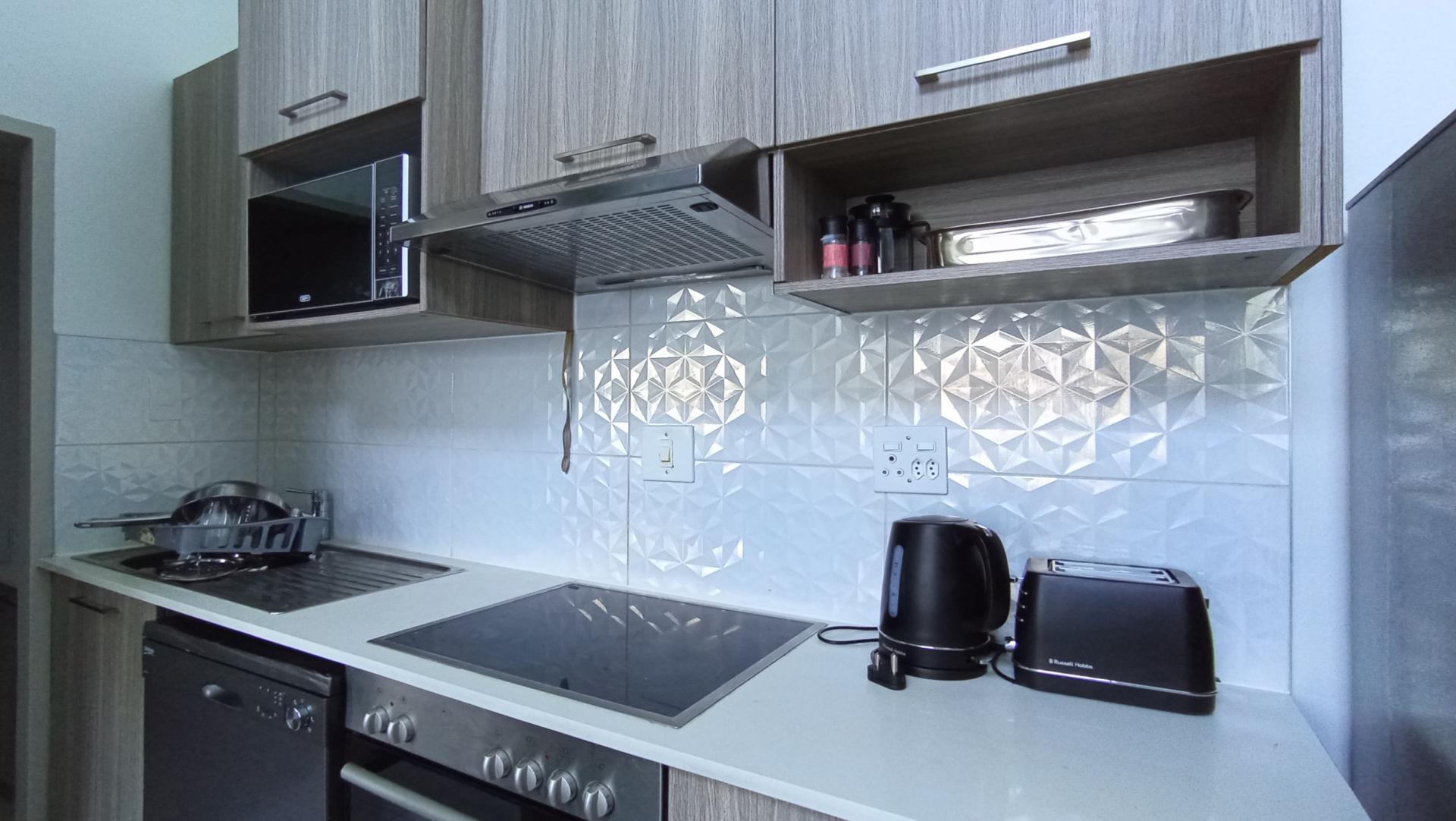 Kitchen - 5 square meters of property in Rosebank - JHB