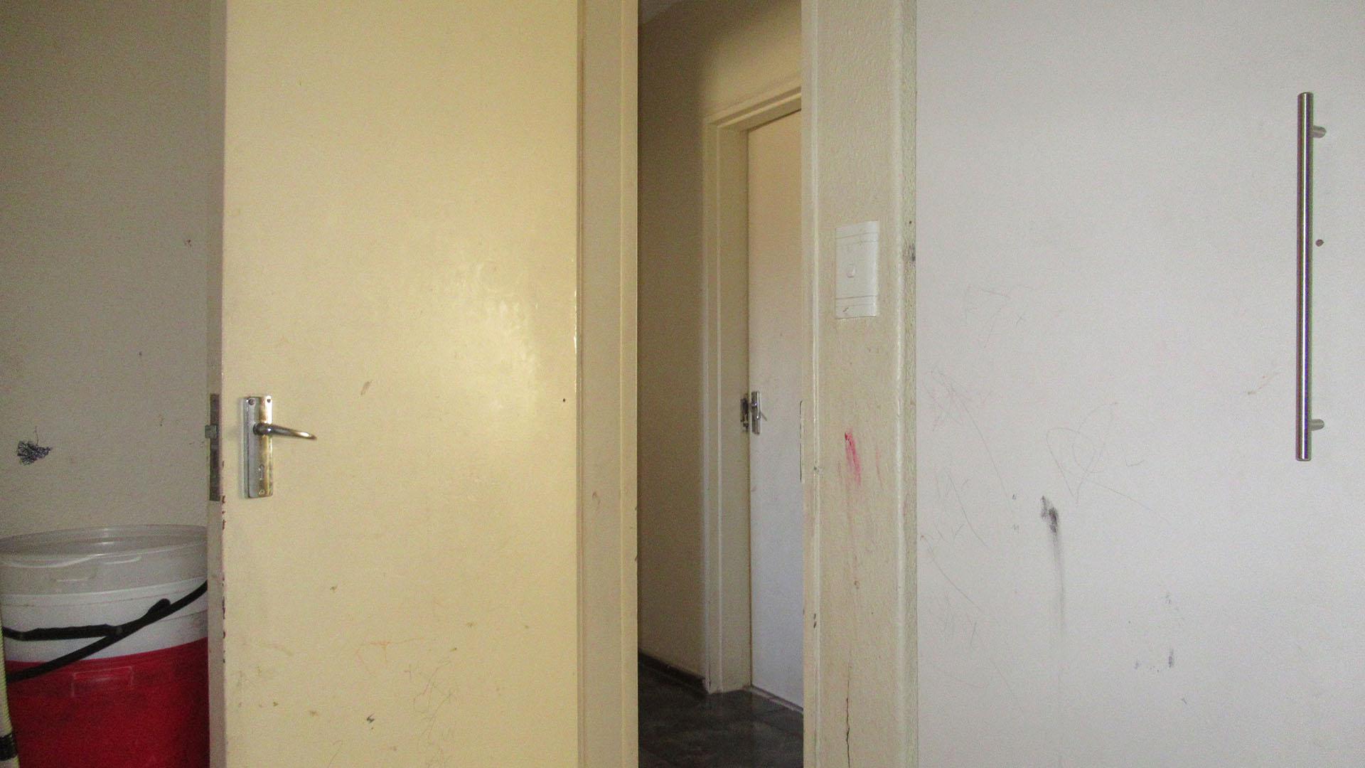 Bed Room 1 - 7 square meters of property in Kew