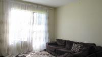 Lounges - 12 square meters of property in Kew