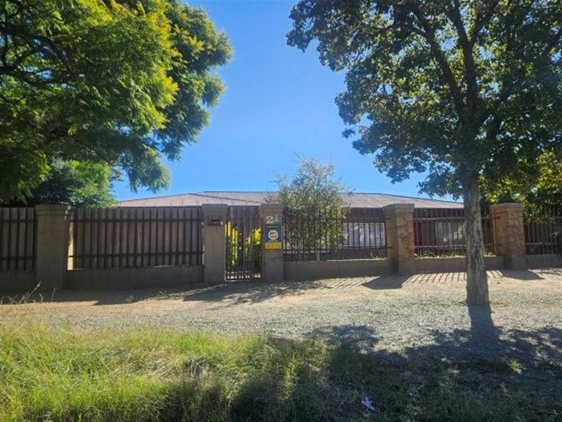 Front View of property in Bedelia