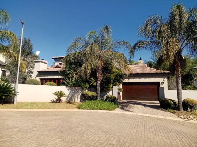4 Bedroom House for Sale and to Rent For Sale in Pinehaven - MR678115