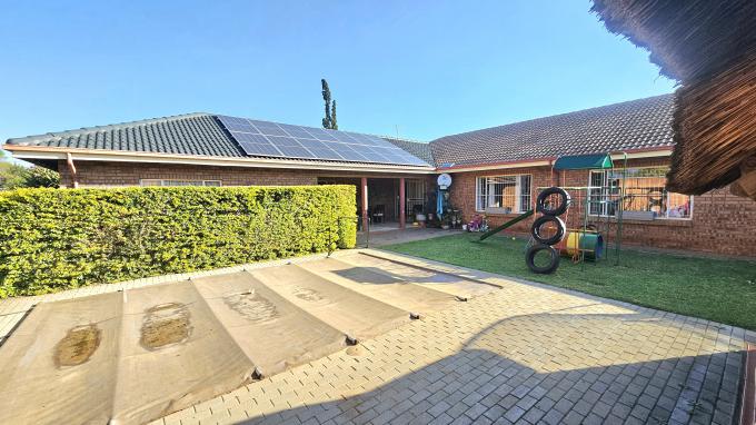 4 Bedroom House for Sale For Sale in Waverley - MR678139