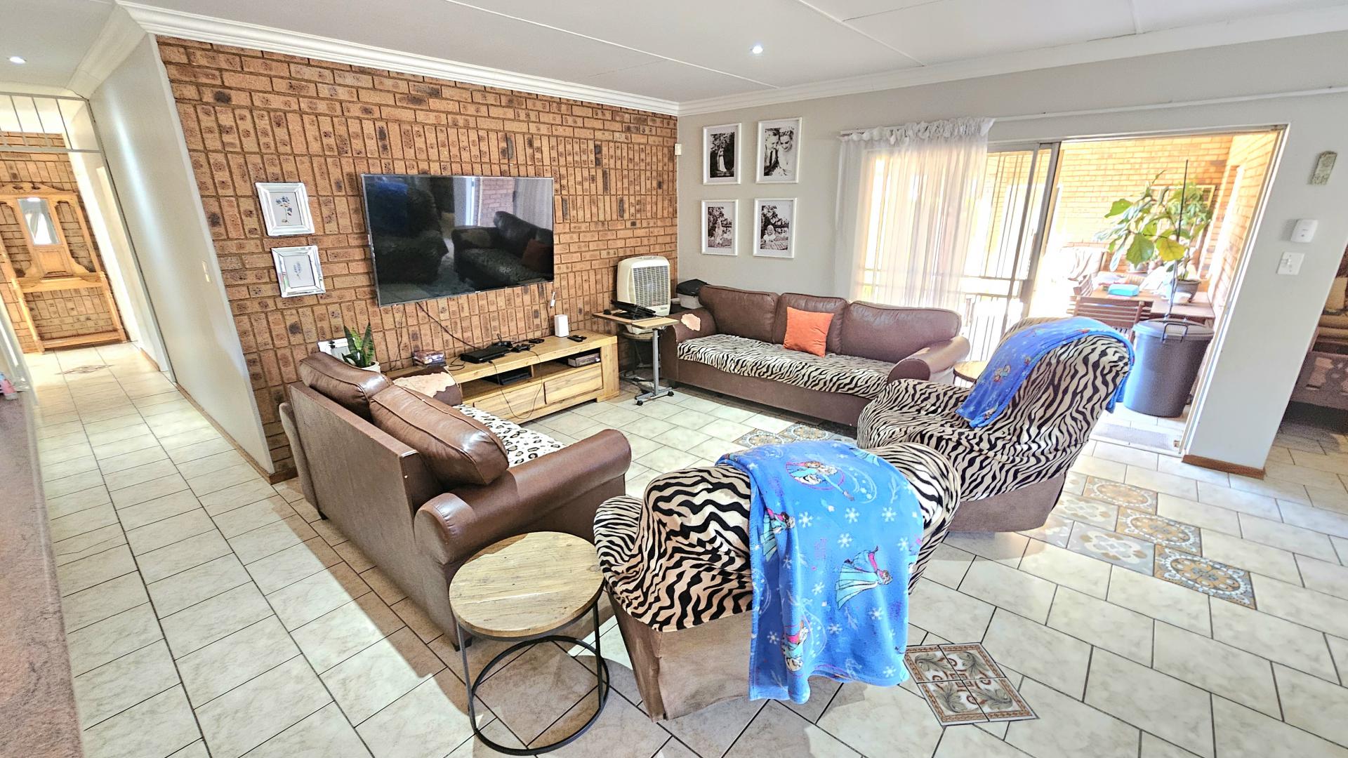  of property in Waverley
