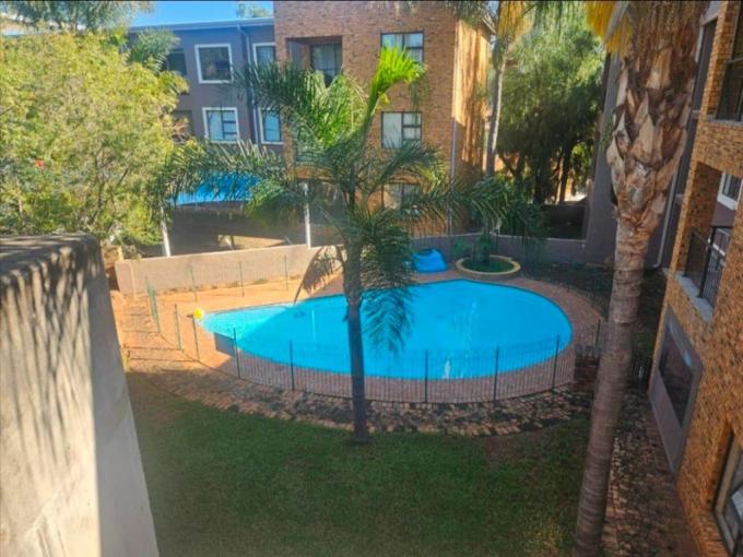 3 Bedroom Simplex for Sale For Sale in Mulbarton - MR678144