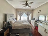  of property in Robertsham