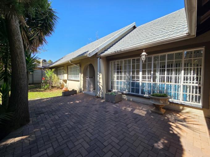 3 Bedroom House for Sale For Sale in Verwoerdpark - MR678173