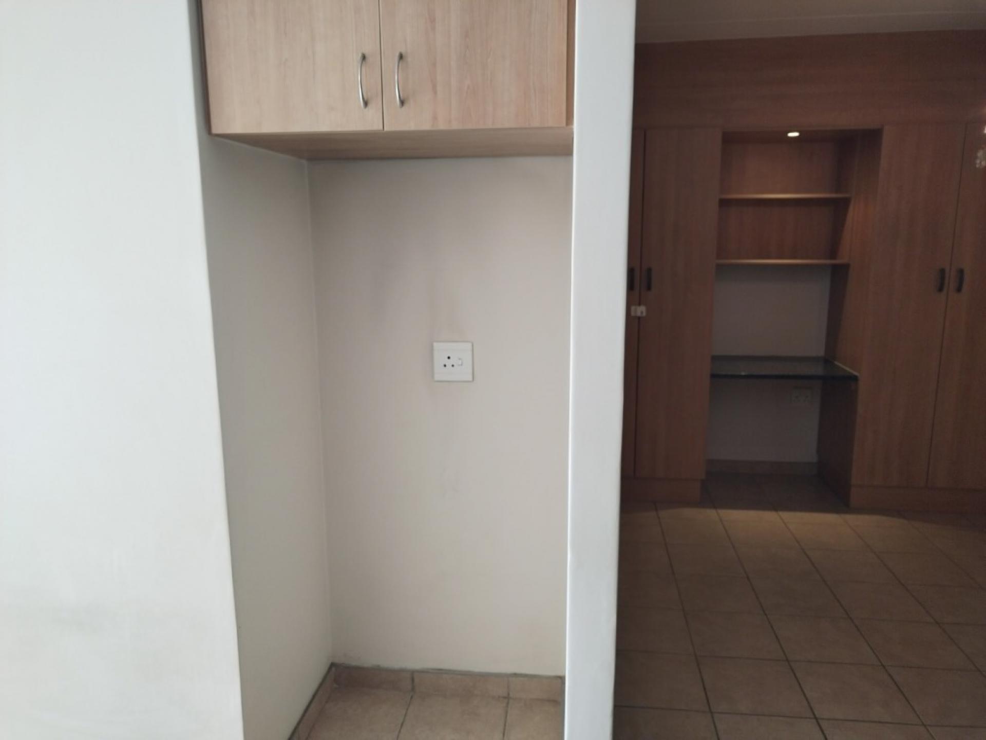  of property in Willow Park Manor