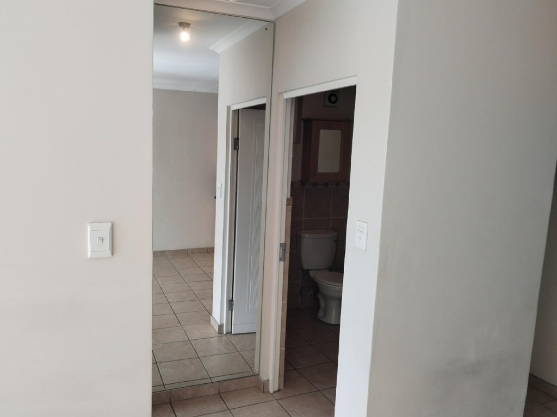  of property in Willow Park Manor