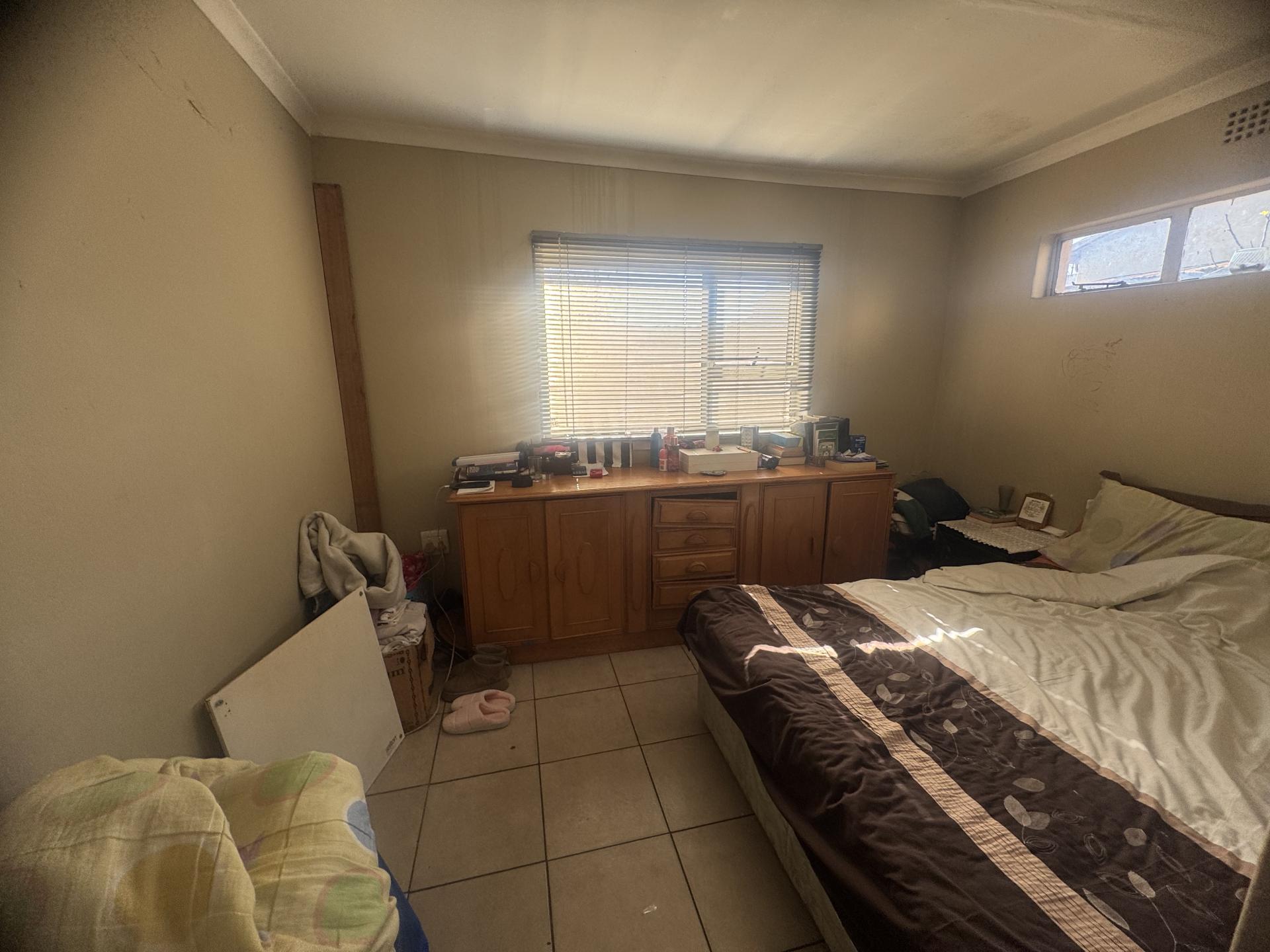  of property in Bosmont