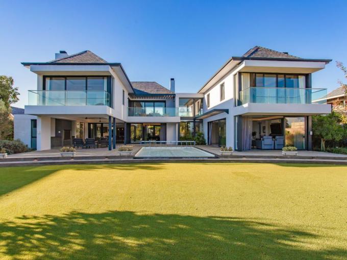 5 Bedroom House for Sale For Sale in Paarl - MR678216