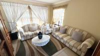  of property in Die Hoewes