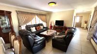  of property in Die Hoewes